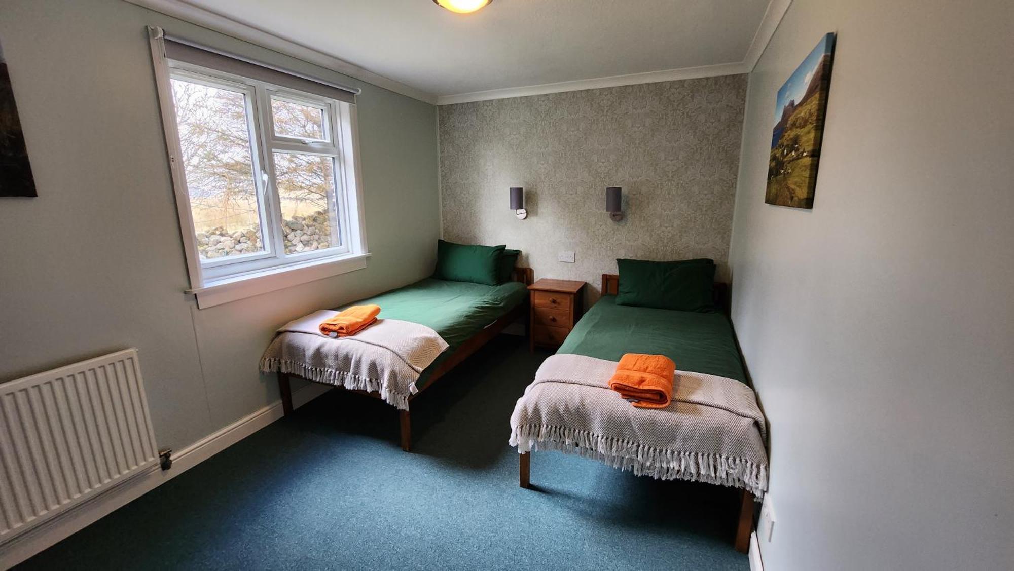Inchnadamph Explorers Lodge エクステリア 写真