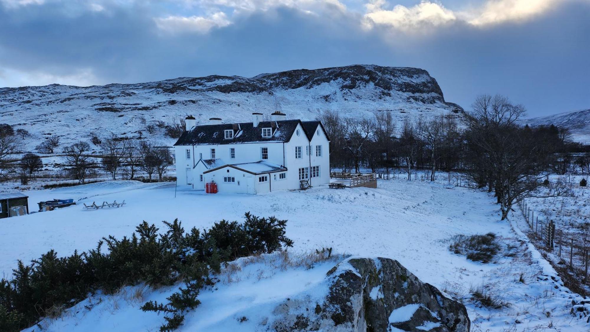 Inchnadamph Explorers Lodge エクステリア 写真